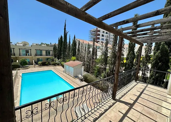 Cydonia Gardens Maisonette With Shared Pool * リマソール