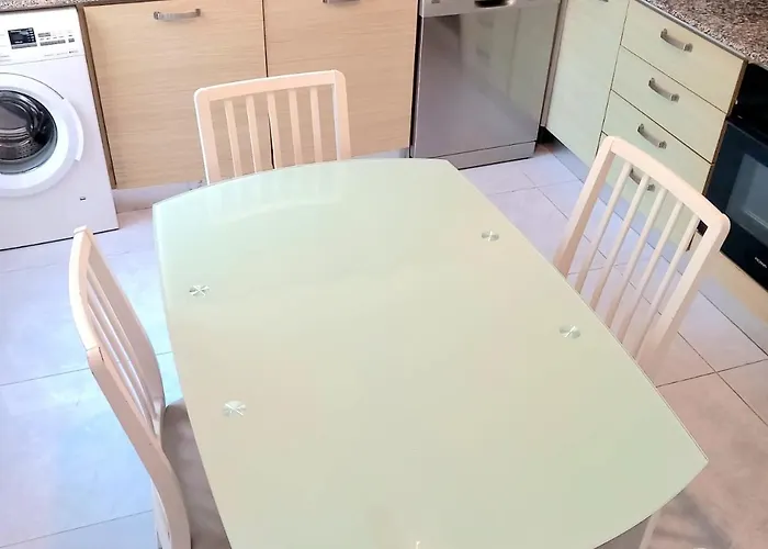 アパート Cydonia Gardens Maisonette With Shared Pool