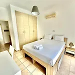 Cydonia Gardens Maisonette With Shared Pool Apartamento