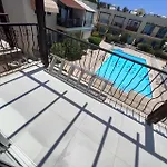 Apartamento Cydonia Gardens Maisonette With Shared Pool Limassol