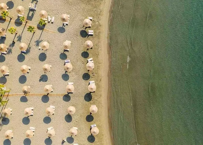 Cydonia Gardens Maisonette With Shared Pool