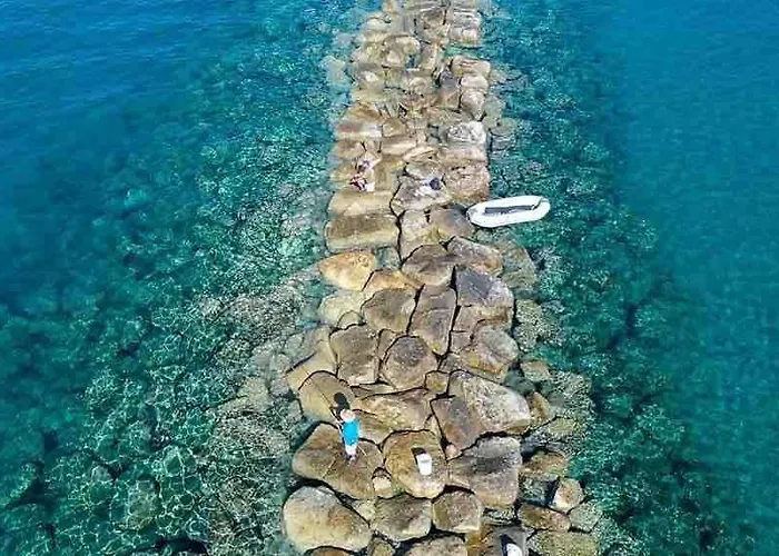 Cydonia Gardens Maisonette With Shared Pool Limasol