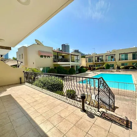 Apartment Cydonia Gardens Maisonette With Shared Pool *