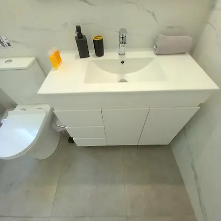 Apartment Cydonia Gardens Maisonette With Shared Pool *